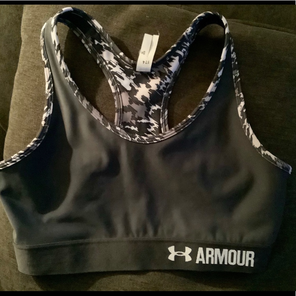 Body Armour grey camouflage sports bra, medium